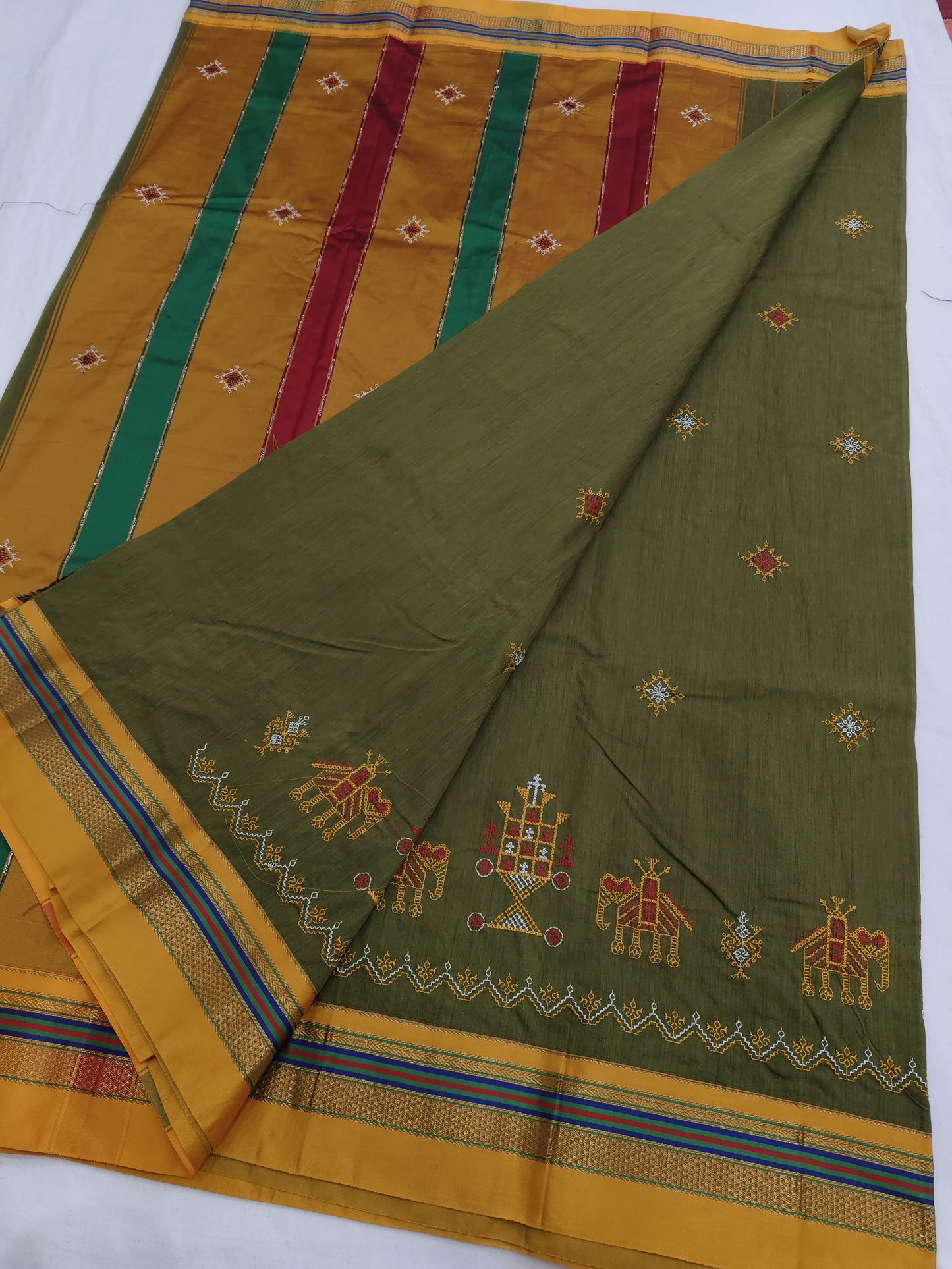Elegance of Mehandi Traditional Kasuti Saree