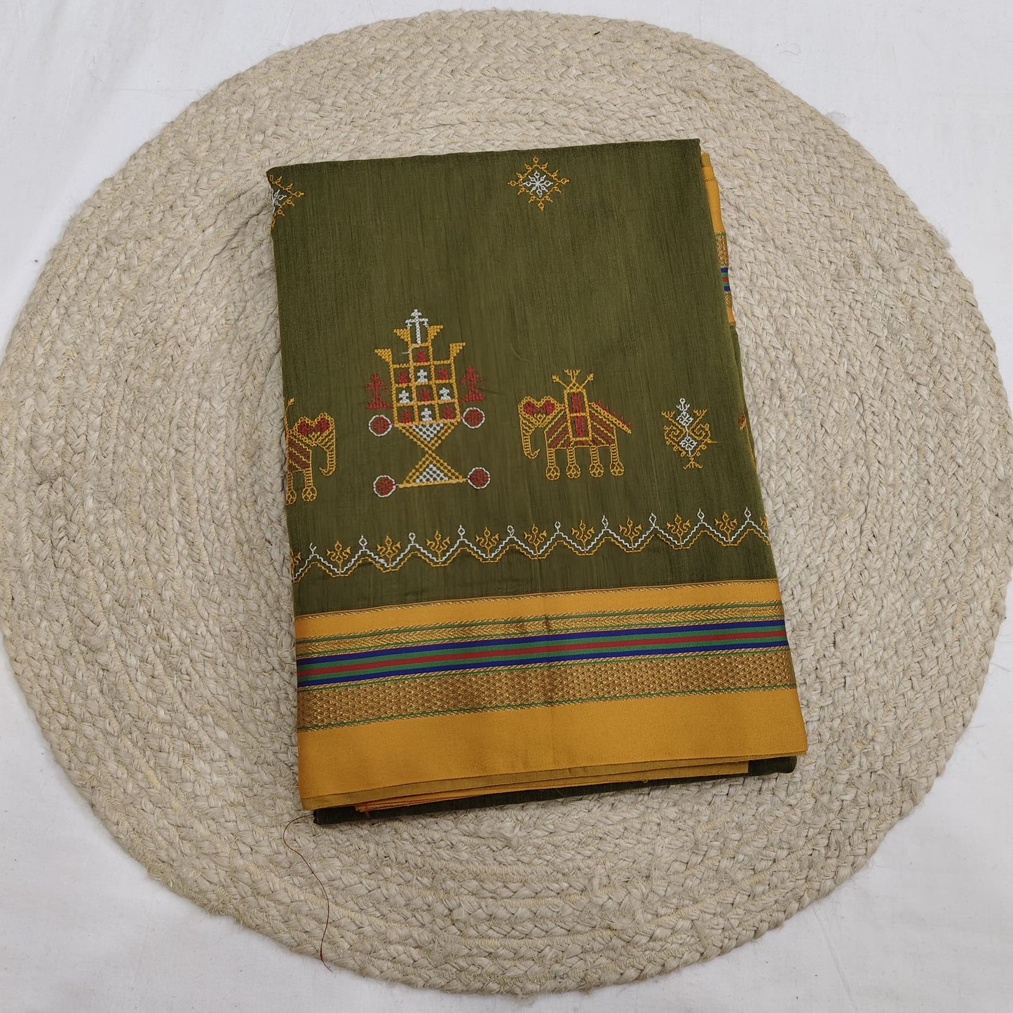 Elegance of Mehandi Traditional Kasuti Saree